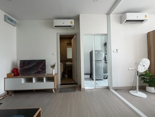 room interior of Supalai Loft Sathon-Ratchaphruek