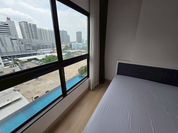 bedroom of Supalai Loft Talat Phlu Station