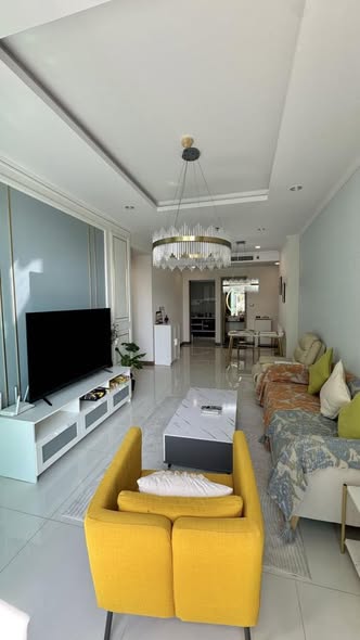 bedroom and living room of Supalai Oriental Sukhumvit 39
