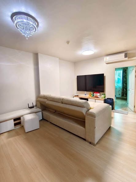 living room and bedroom of Supalai Park Khaerai-Ngamwongwan