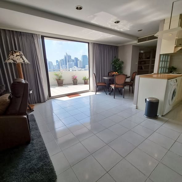 Supalai Place Condominium Sukhumvit 39