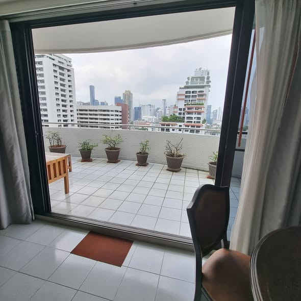 Supalai Place Condominium Sukhumvit 39