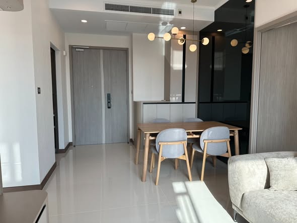 room interior of Supalai Place Condominium Sukhumvit 39