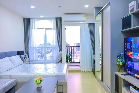 living room and bedroom of Supalai Veranda Ramkhamhaeng