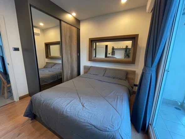 bedroom and room interior of Supalai Wellington II