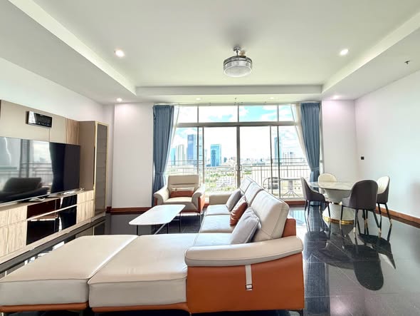 living room of Supalai Wellington