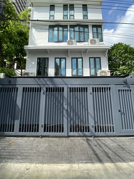 Super Luxury Private House