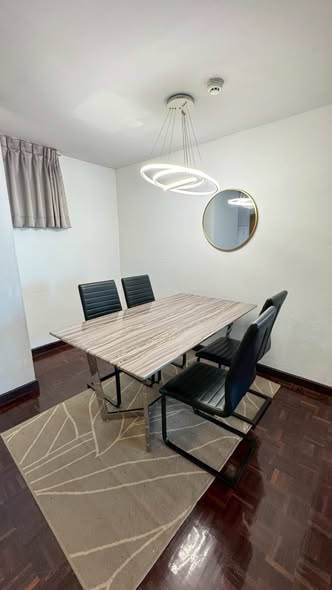room interior of Tai Ping Towers