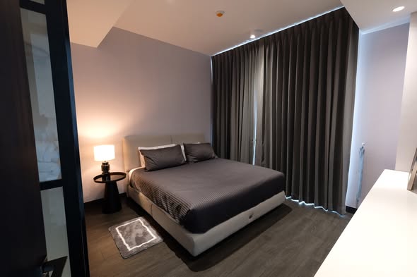 bedroom of Tait Sathorn 12