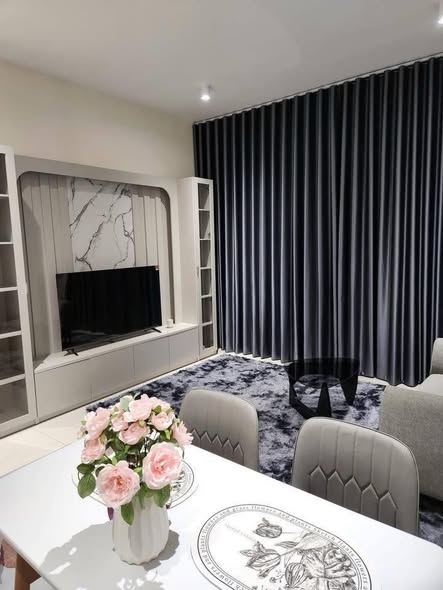 bedroom and living room of Tait Sathorn 12