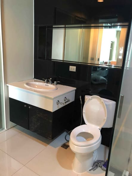 bathroom of The Address Chidlom
