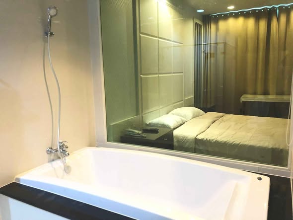 bedroom of The Address Chidlom