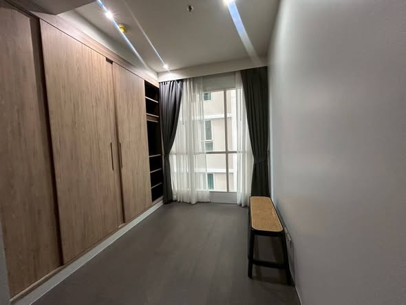 bedroom and room interior of The Address Chidlom