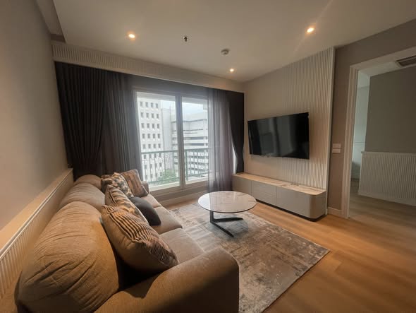 living room and bedroom of The Address Chidlom