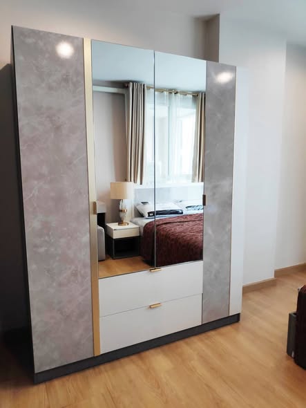 bedroom and room interior of The Address Sukhumvit 42