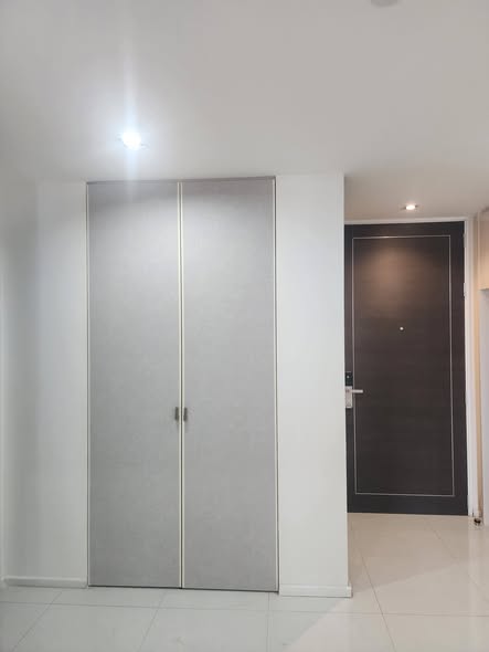 room interior of The Bangkok Sathorn