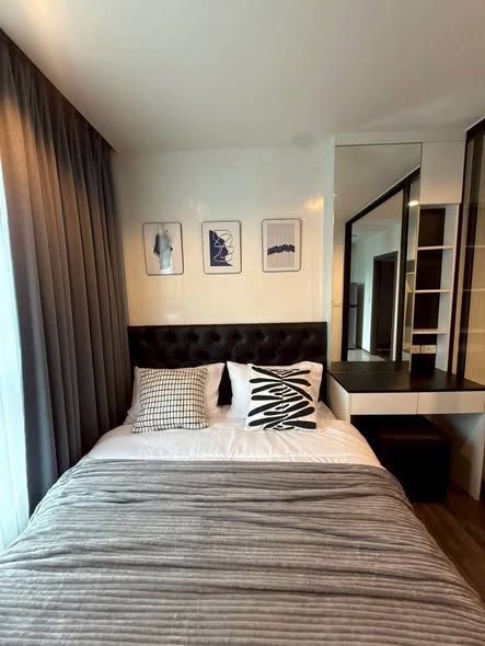 bedroom of THE BASE Park West – Sukhumvit 77