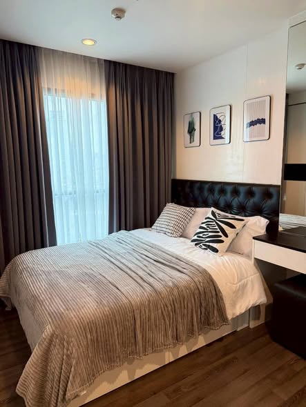 bedroom of THE BASE Park West – Sukhumvit 77
