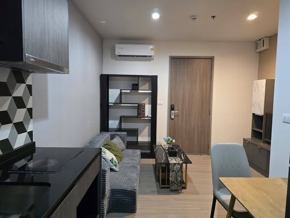 THE BASE Phetchaburi-Thonglor เดอะ เบส เพชรบุรี – ทองหล่อ