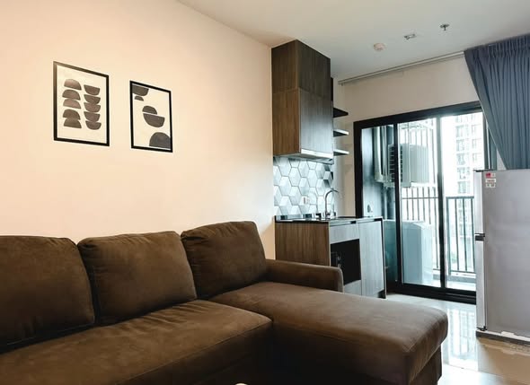 living room of THE BASE Phetchaburi-Thonglor เดอะ เบส เพชรบุรี – ทองหล่อ