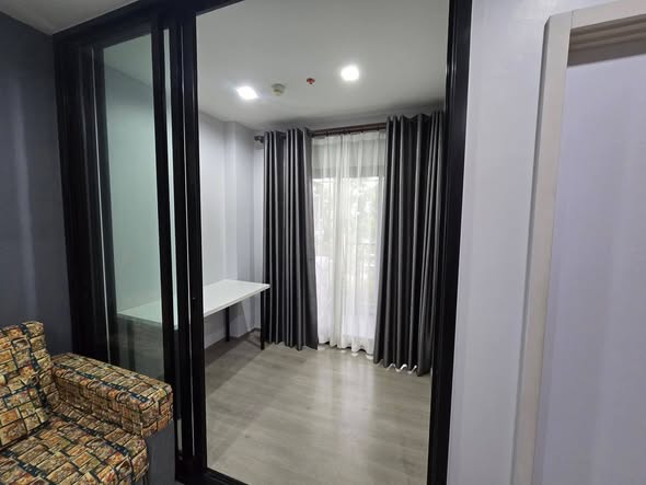 bedroom and room interior of THE BASE Phetkasem