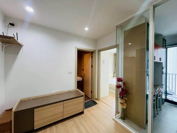 bedroom and room interior of THE BASE Rama 9-Ramkhamhaeng