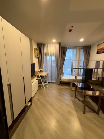 bedroom of THE BASE Saphanmai
