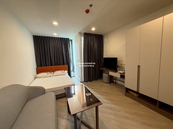 bedroom and room interior of THE BASE Saphanmai