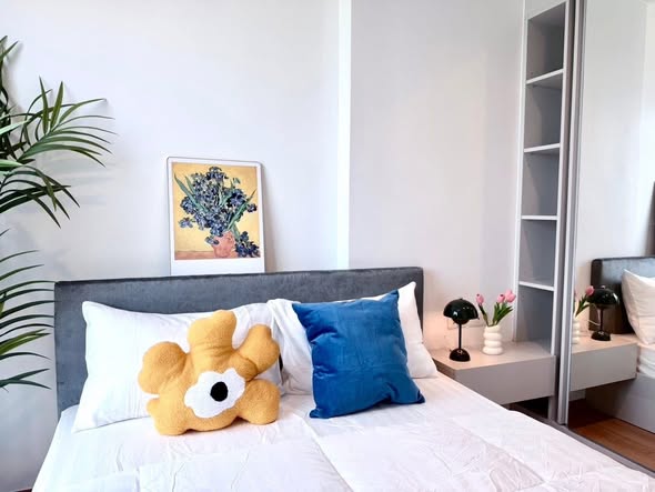 bedroom of THE BASE Sukhumvit 77