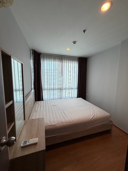 bedroom of THE BASE Sukhumvit 77