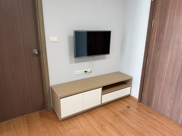 room interior of THE BASE Sukhumvit 77
