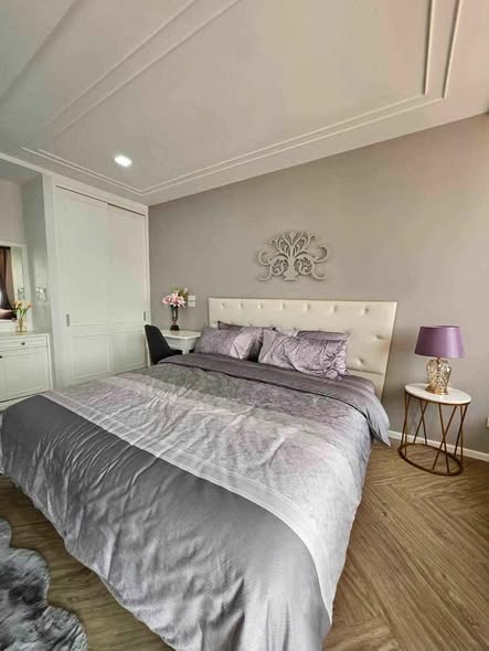 bedroom of THE CANALE condo by mobius