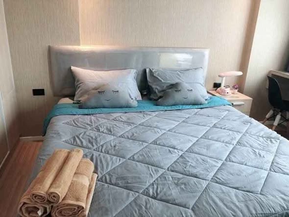 bedroom of The Cloud