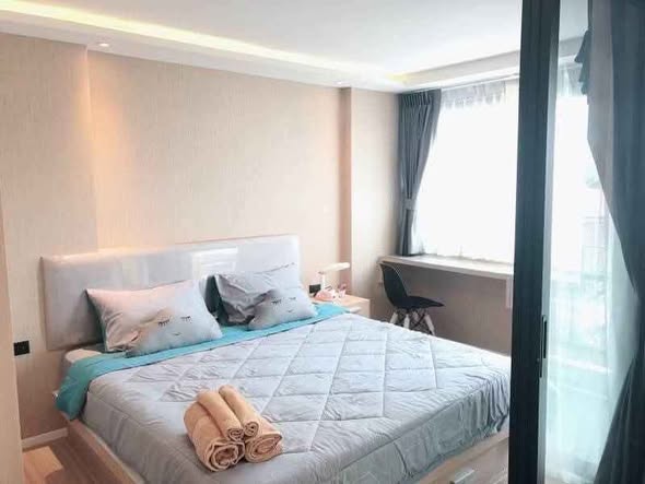 bedroom of The Cloud