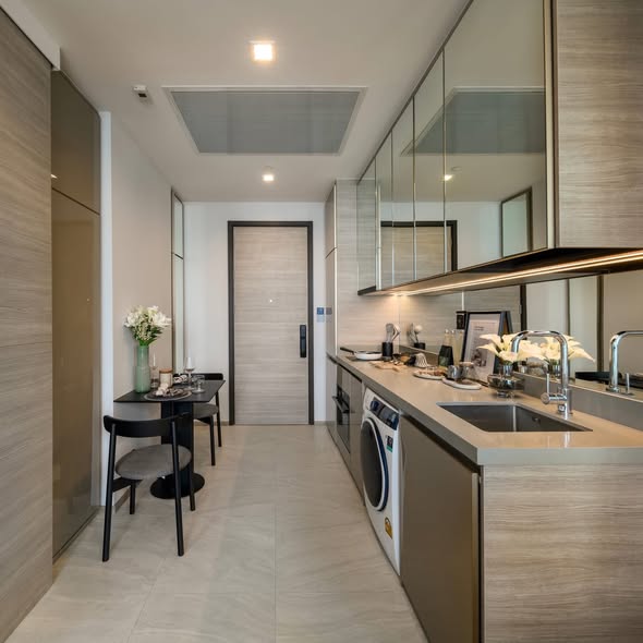 bathroom of The Crest Park Residences