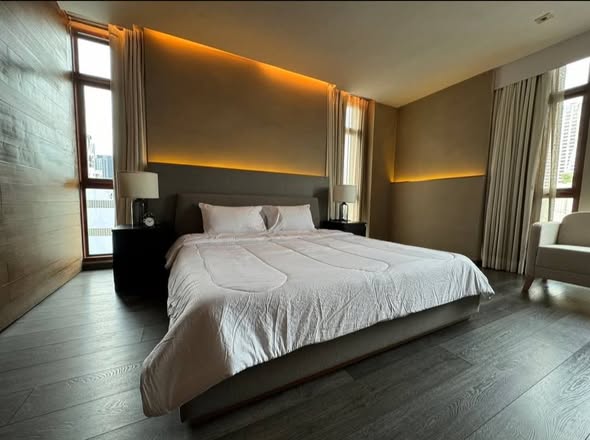 bedroom of The Crest Ruamrudee