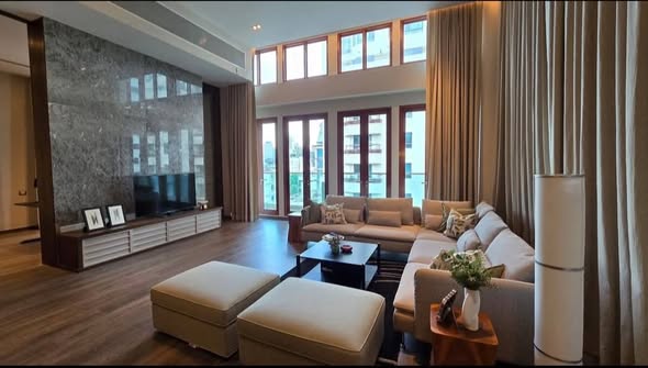 living room of The Crest Ruamrudee