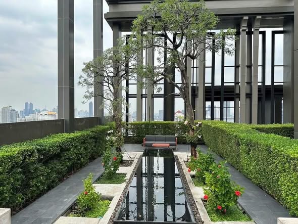 The Crest Sukhumvit 34