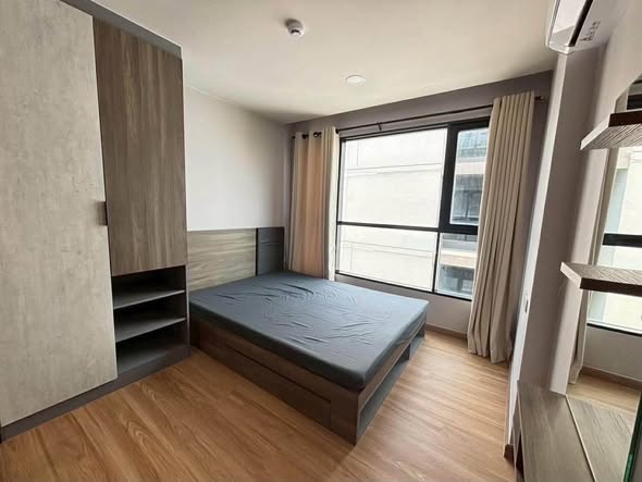 bedroom of The Cube Loft Srinakarin