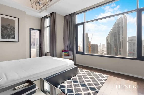 bedroom of The Diplomat 39
