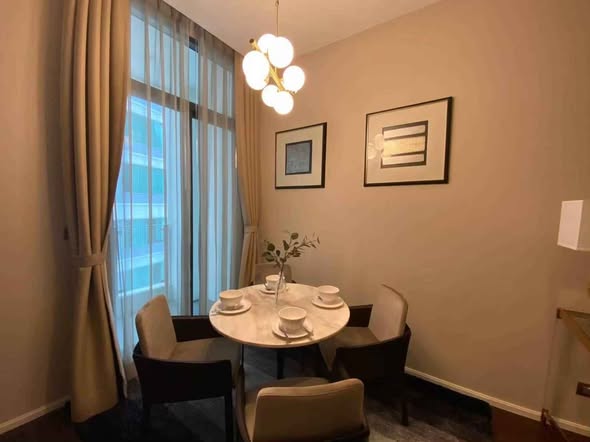 room interior of The Diplomat 39