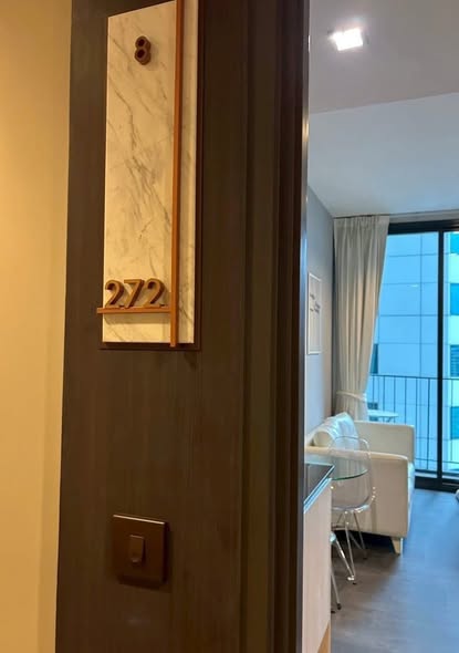 bathroom of The Edge Sukhumvit 23
