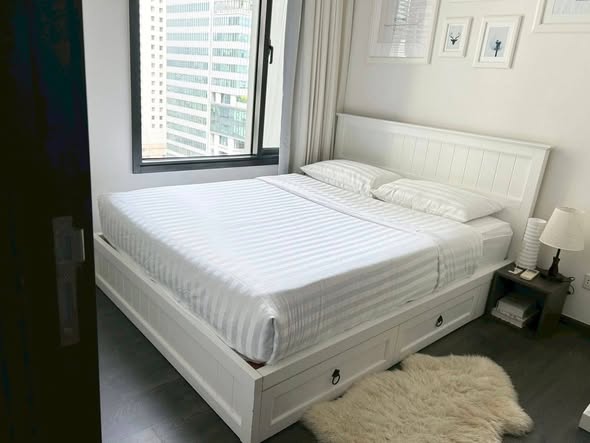 bedroom of The Edge Sukhumvit 23