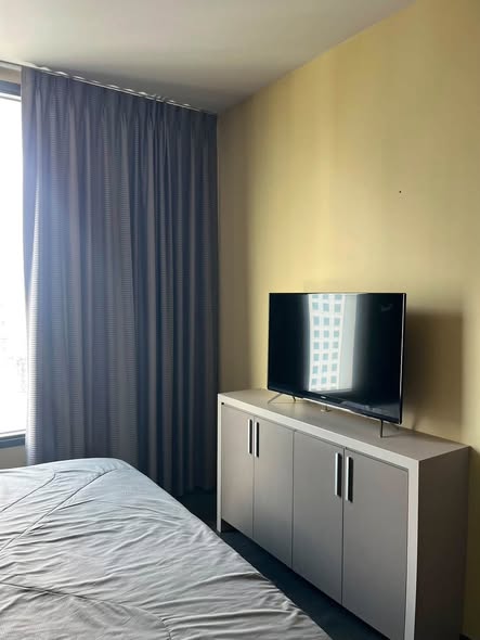 bedroom of The Edge Sukhumvit 23