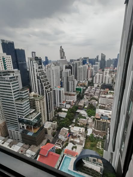 The Edge Sukhumvit 23