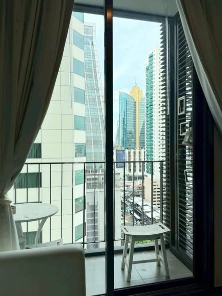 The Edge Sukhumvit 23