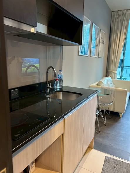 kitchen of The Edge Sukhumvit 23