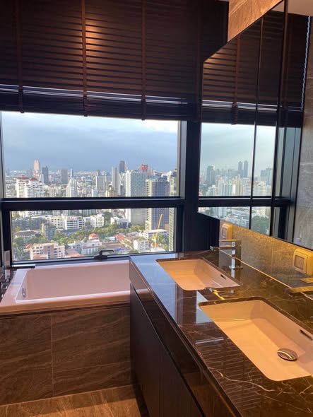 bathroom of THE ESSE Sukhumvit 36