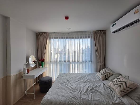 bedroom of The Excel Ratchada 18