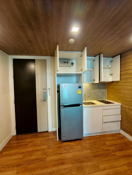 The Feelture Condominium